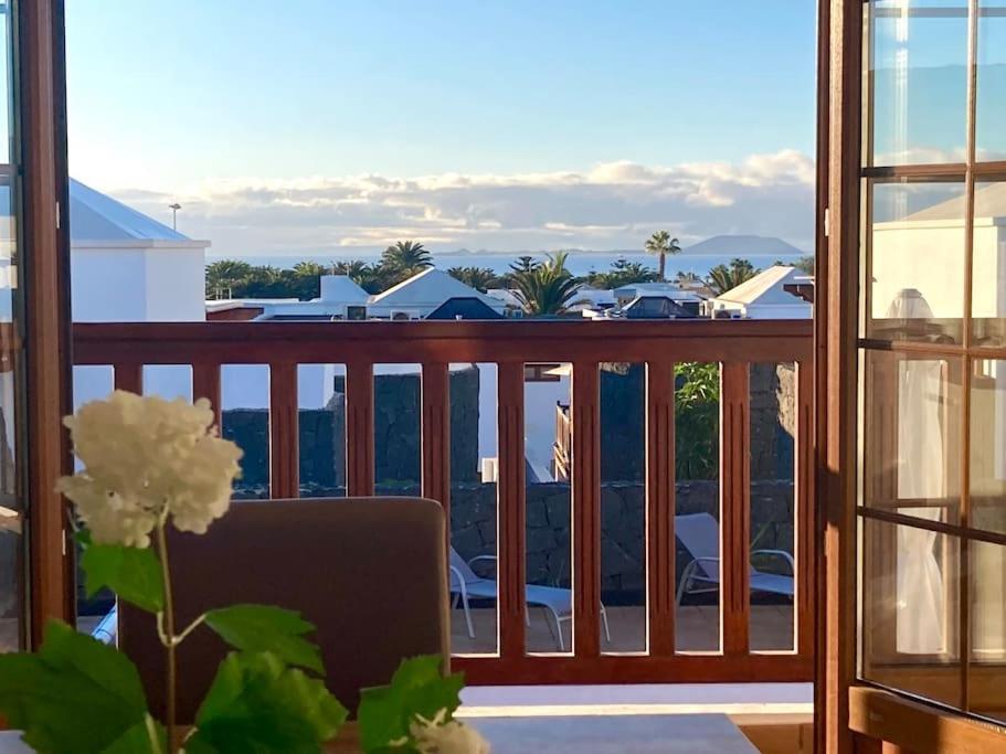 Luxury 4-Bedroom Villa With Heated Pool + Sea View 플라야블랑카 외부 사진